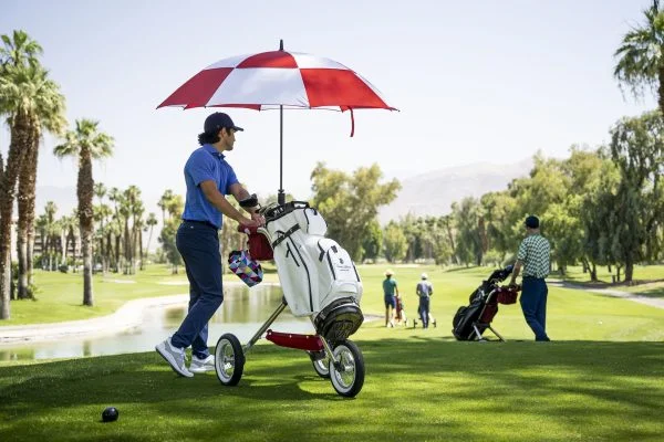 lipman_golf_hero_walking