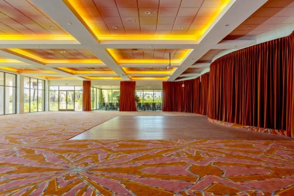 _JWhite-DI-Ballroom-Uncropped-4